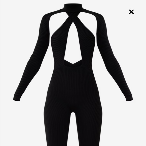 PRETTY LITTLE THING BRAND NEW BLACK JUMPSUIT - Picture 4 of 6